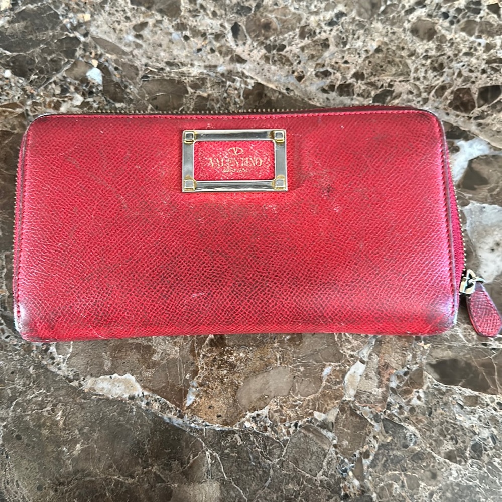 Authentic Valentino Garavani wallet